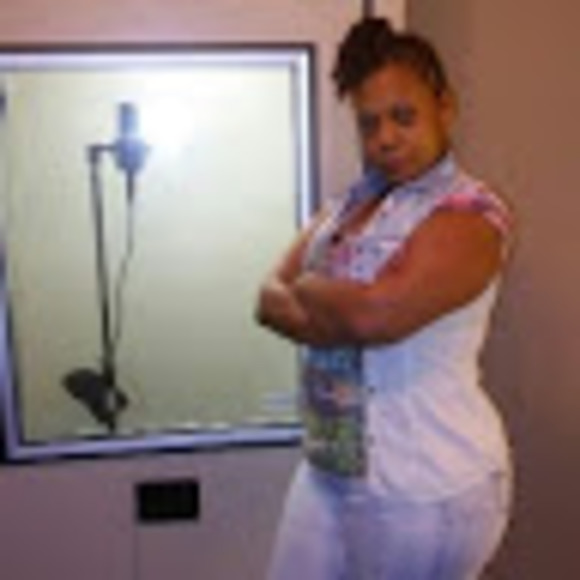 Meet your Posher, Reign - Picture 1 of 1